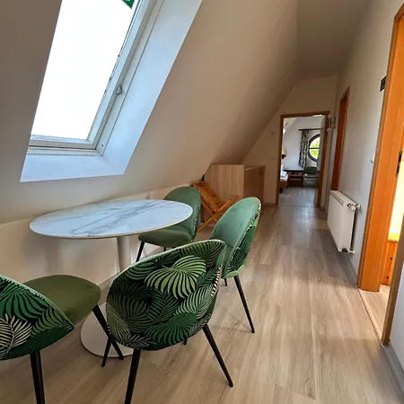 Hotel Ruegenschmiede Vis A Vis Hiddensee Schaprode Room photo