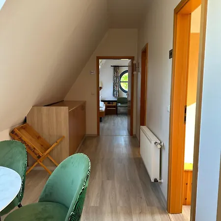 Hotel Ruegenschmiede Vis A Vis Hiddensee Schaprode Room photo