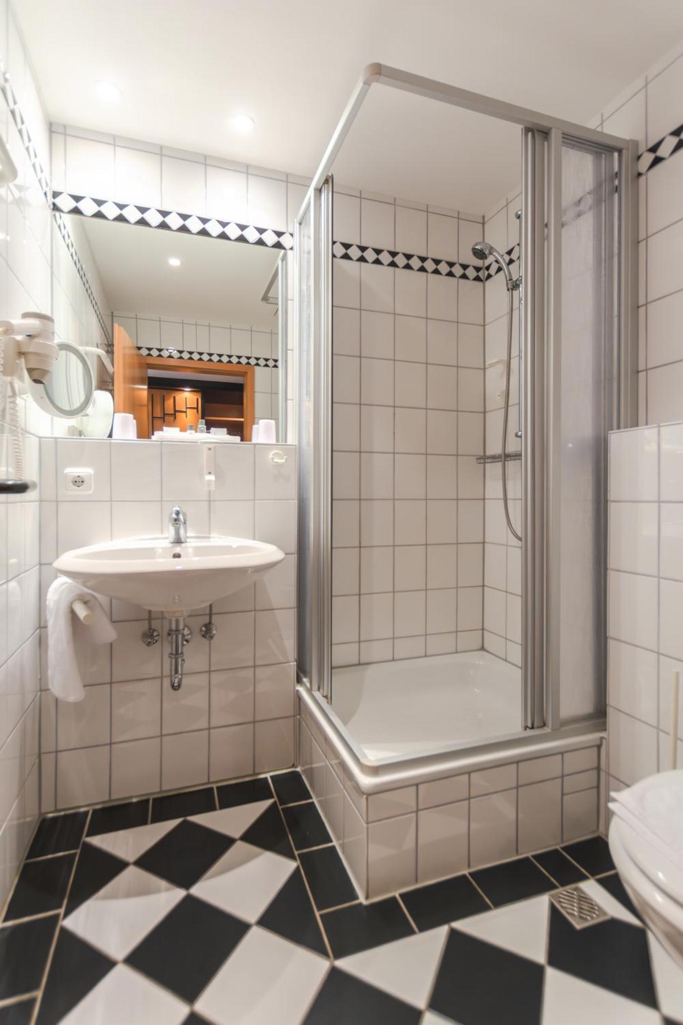 Zur Alten Schmiede Hotel 3*